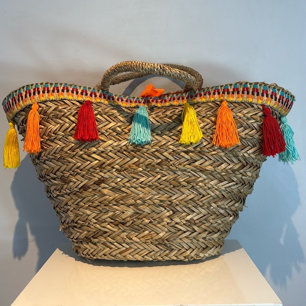 Multicolor Tassel Straw Tote Bag